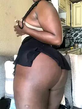 QBlackkchocolate2_0 from StripChat is Freechat