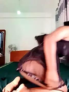 Madu_19 from StripChat is Freechat
