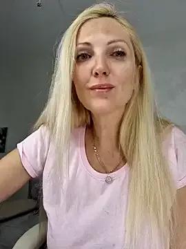Monna from StripChat is Freechat