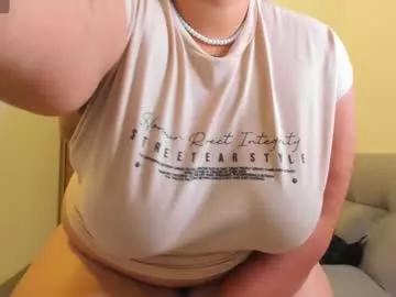 curly_cam_queen from Chaturbate is Freechat