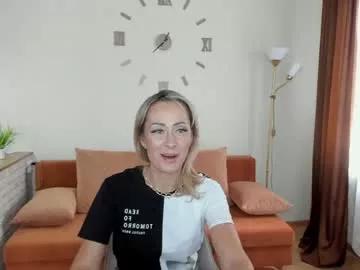 julia__cherry_ from Chaturbate is Freechat