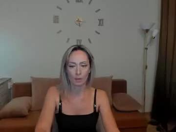 julia__cherry_ from Chaturbate is Freechat