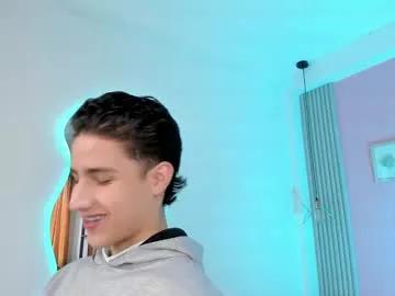 theohawke_ from Chaturbate is Freechat