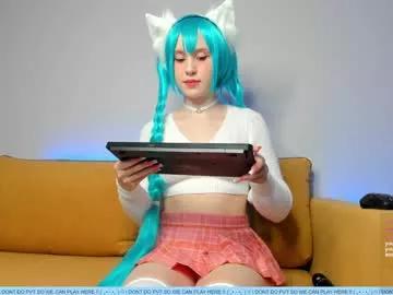 versacetearzxxx model from Chaturbate