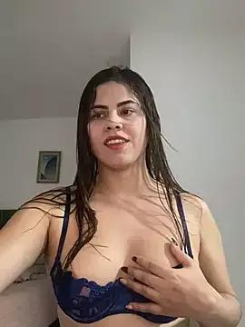 AlexaMysticz from StripChat is Freechat