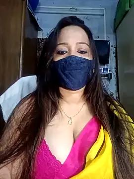 Alsummi70 from StripChat is Freechat