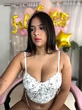 Try our streaming cams variety and talk on a personal level with our adorable girls streamers, showing off their bountiful shapes and dildos.