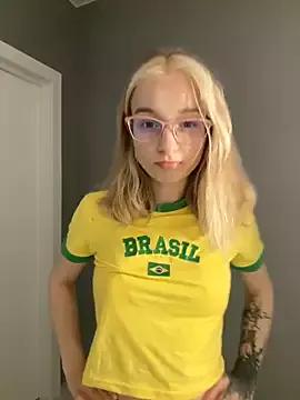 Baby_Tiny from StripChat