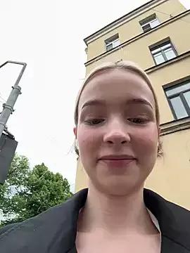 Baby_Tiny from StripChat