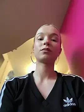 Baby_Tiny from StripChat