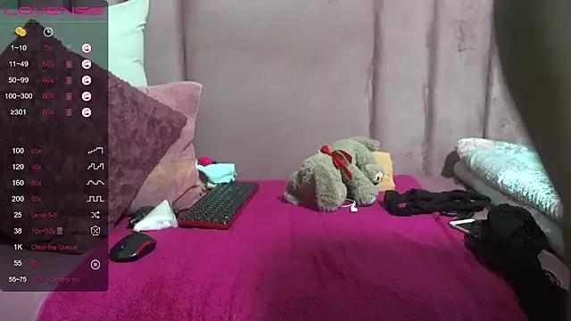 Try our streaming cams variety and talk on a personal level with our adorable girls streamers, showing off their bountiful shapes and dildos.