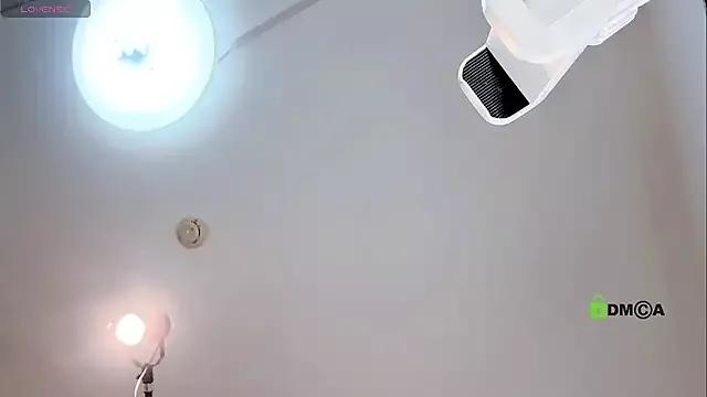 Cieyaiy_1811 from StripChat