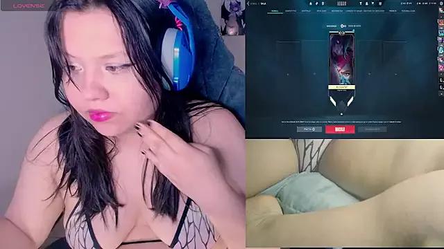 Try our streaming cams variety and talk on a personal level with our adorable girls streamers, showing off their bountiful shapes and dildos.