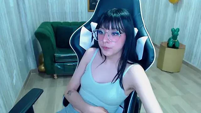 Try our streaming cams variety and talk on a personal level with our adorable girls streamers, showing off their bountiful shapes and dildos.