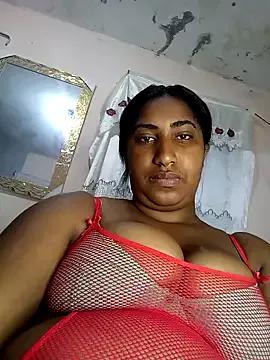 estrellasquirt from StripChat is Freechat