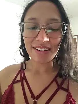 isabella_beauty_01 from StripChat is Freechat