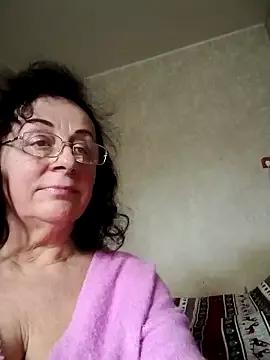 Julia5439 from StripChat is Freechat