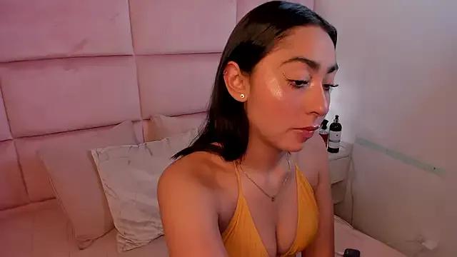 June_Evanss from StripChat is Freechat