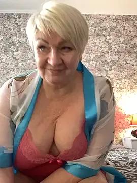 Laura_Millf from StripChat is Freechat