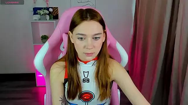 Lesi_Moonie01 on StripChat