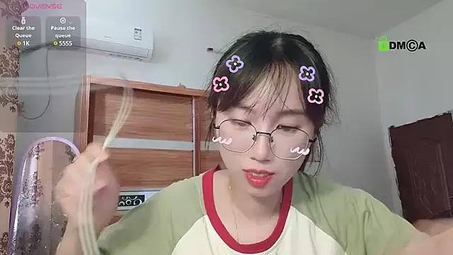 Lili_666 from StripChat