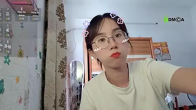 Lili_666 from StripChat