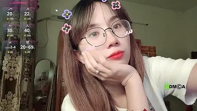 Lili_666 from StripChat