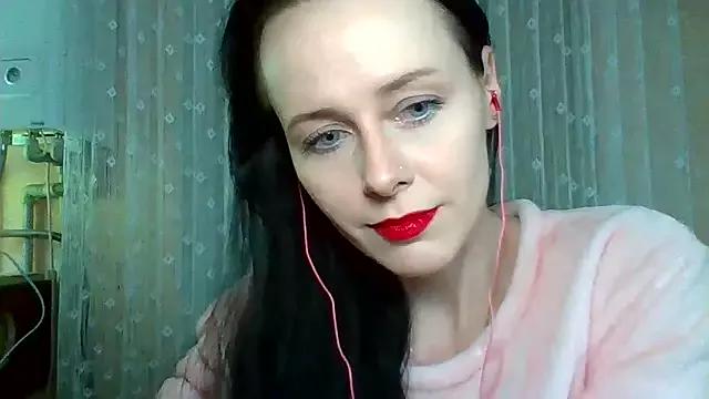 LuminousLady from StripChat is Freechat