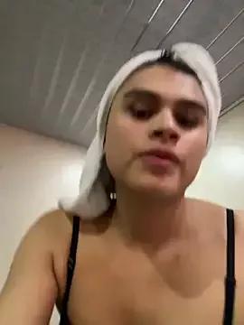 Mara-Bella from StripChat is Freechat