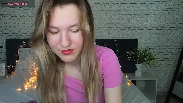 Mariel_Brown from StripChat is Freechat