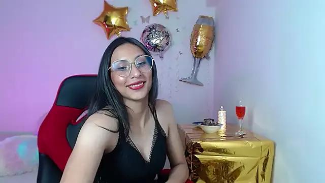 sara_jimenez_ from StripChat is Freechat