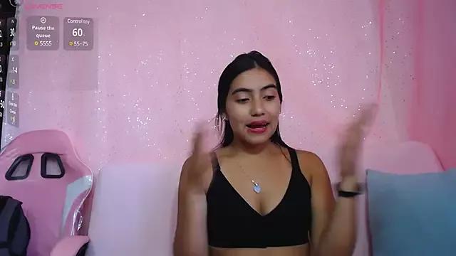 Scarlett_mdl from StripChat is Freechat