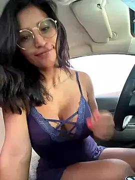 sexi_noemi from StripChat is Freechat