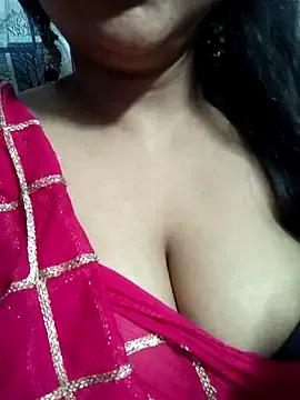 SEXY_KAMANAA from StripChat is Freechat