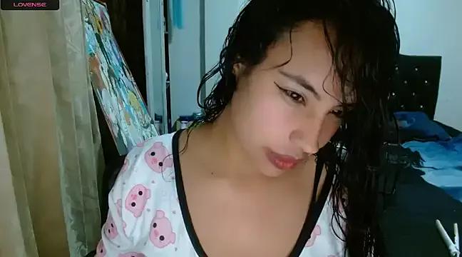 Sunemma_ from StripChat is Freechat