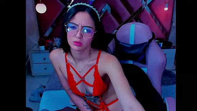 valeria-pussyhot from StripChat is Freechat