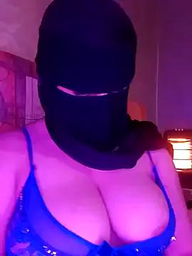 Warda_sexy from StripChat is Freechat